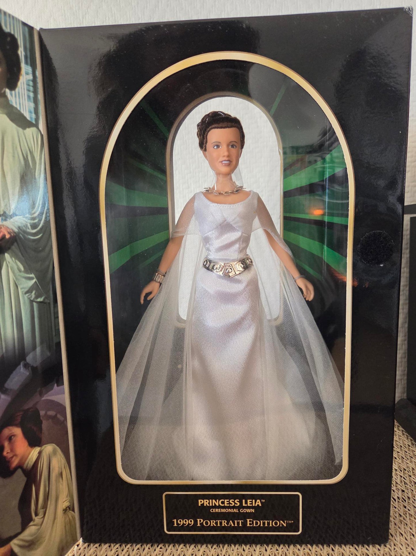 Figurine Star Wars Classic Edition – Princess Leia Ceremonial Gown – 1999 Portrait Edition –
