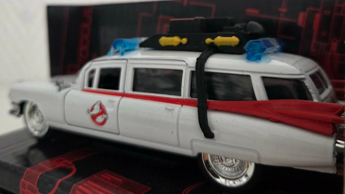ECTO-1 – Ghostbusters – Réplique Miniature Die-Cast – Collection Officielle