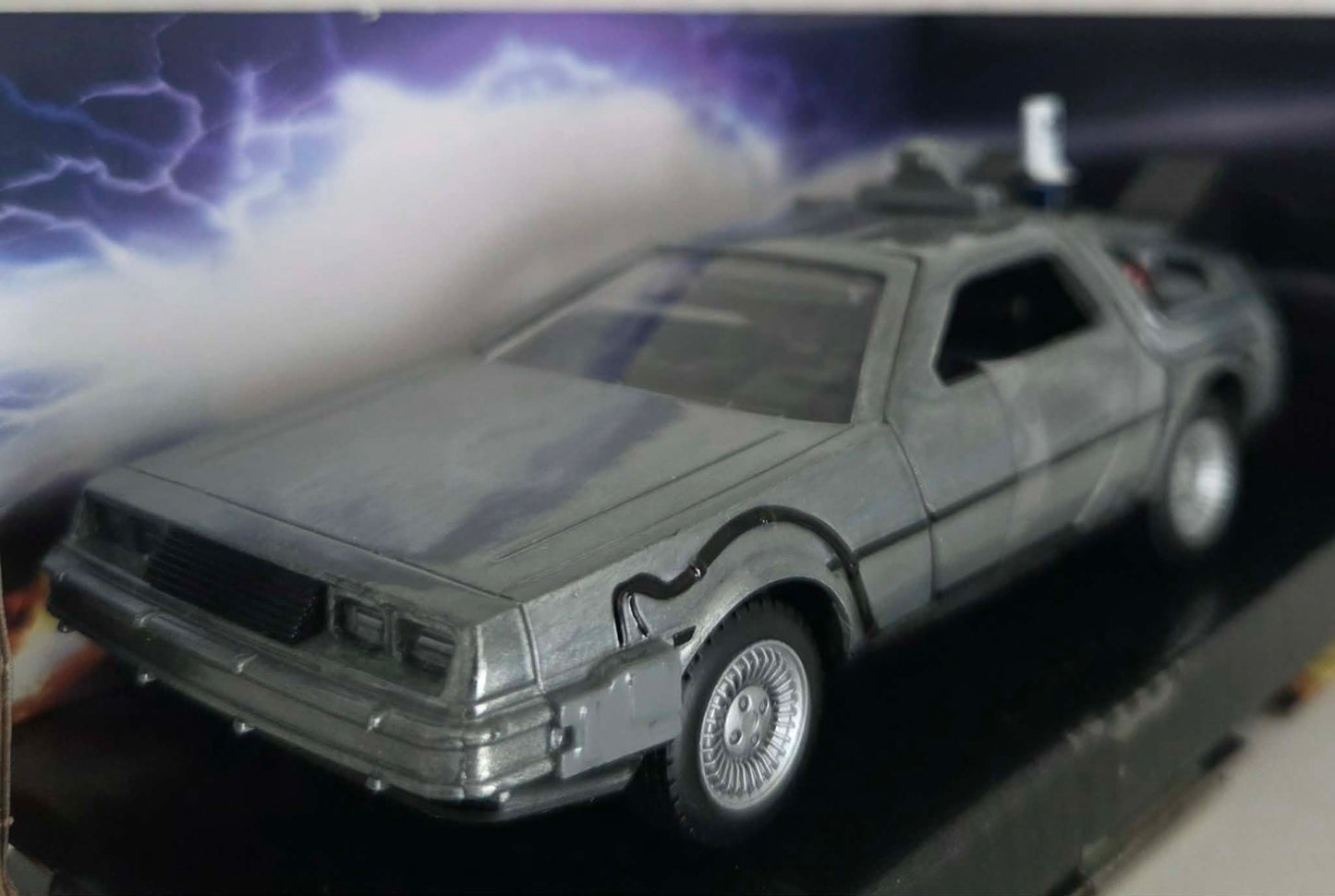 DeLorean Time Machine – Retour vers le Futur 2 – Hollywood Rides – Jada – Die-Cast 1/32