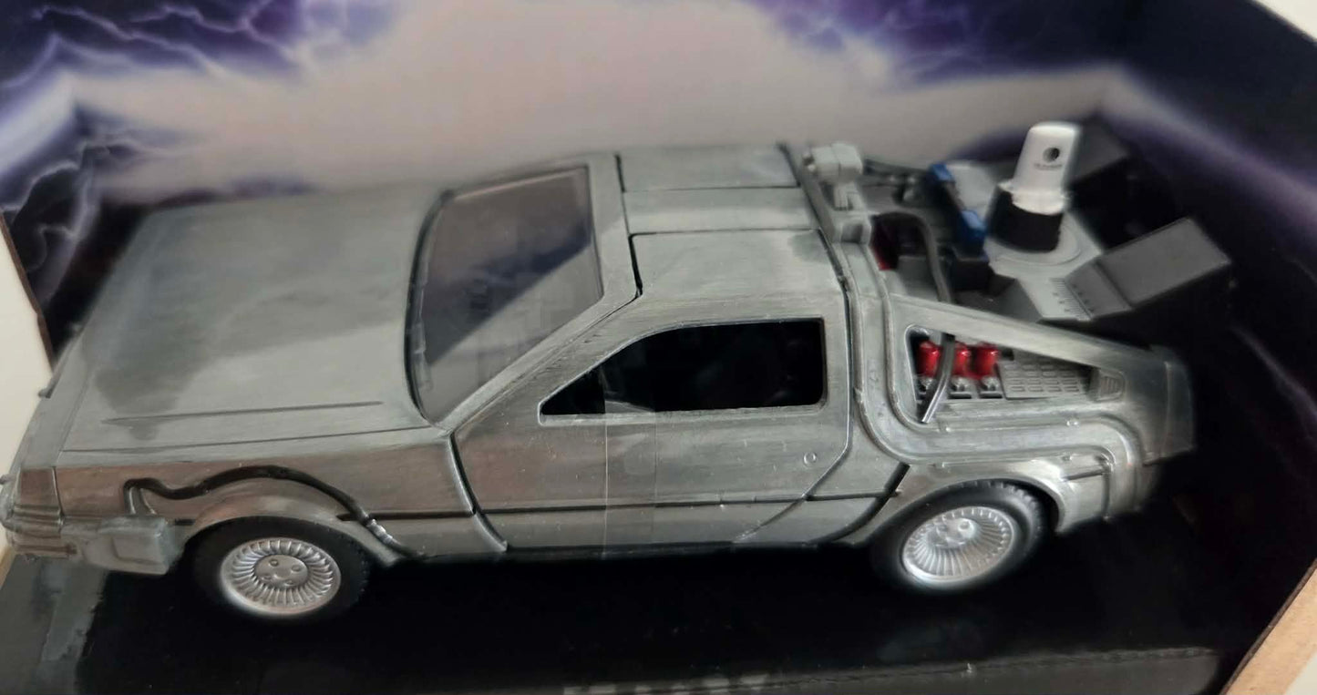 DeLorean Time Machine – Retour vers le Futur 2 – Hollywood Rides – Jada – Die-Cast 1/32