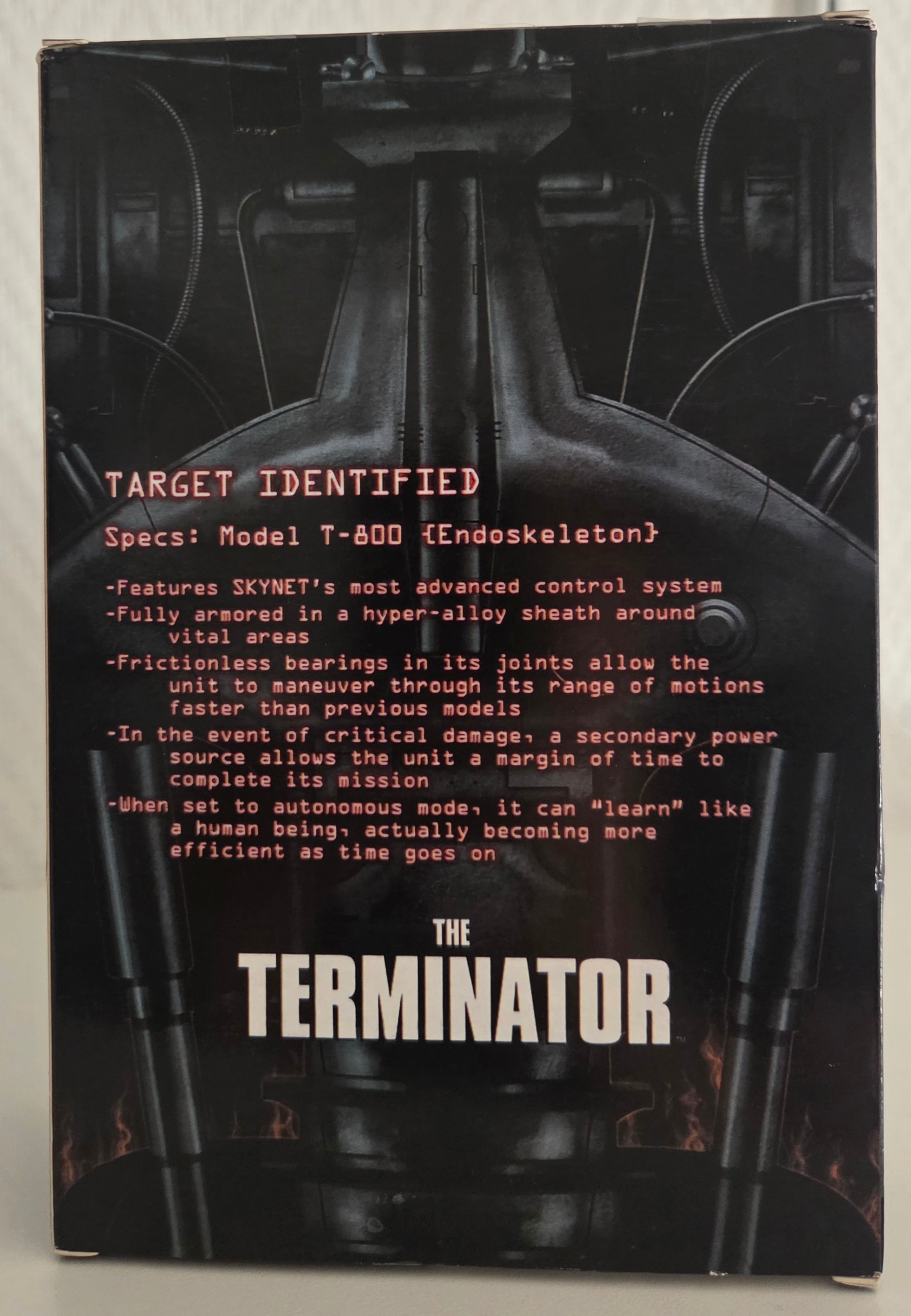 Dos boîte — fiche technique Skynet T-800